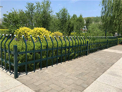 折彎花壇護(hù)欄圖片2