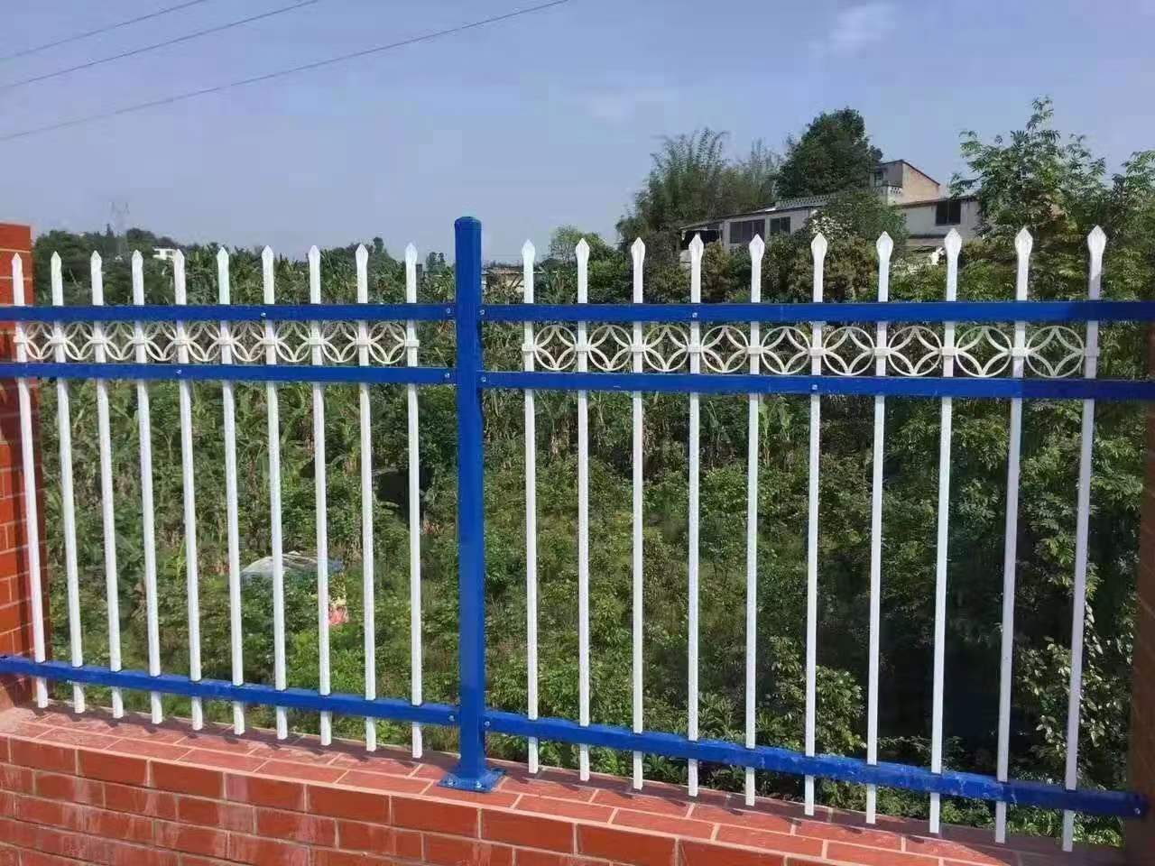 鋅鋼護(hù)欄